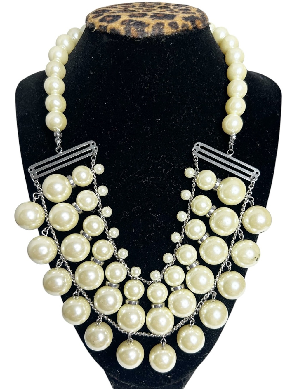 Vintage Pearl Bib Necklace Gilded Age Revival Adjustable Cosplay Statement - Picture 2 of 8